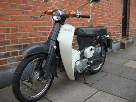 Honda C90